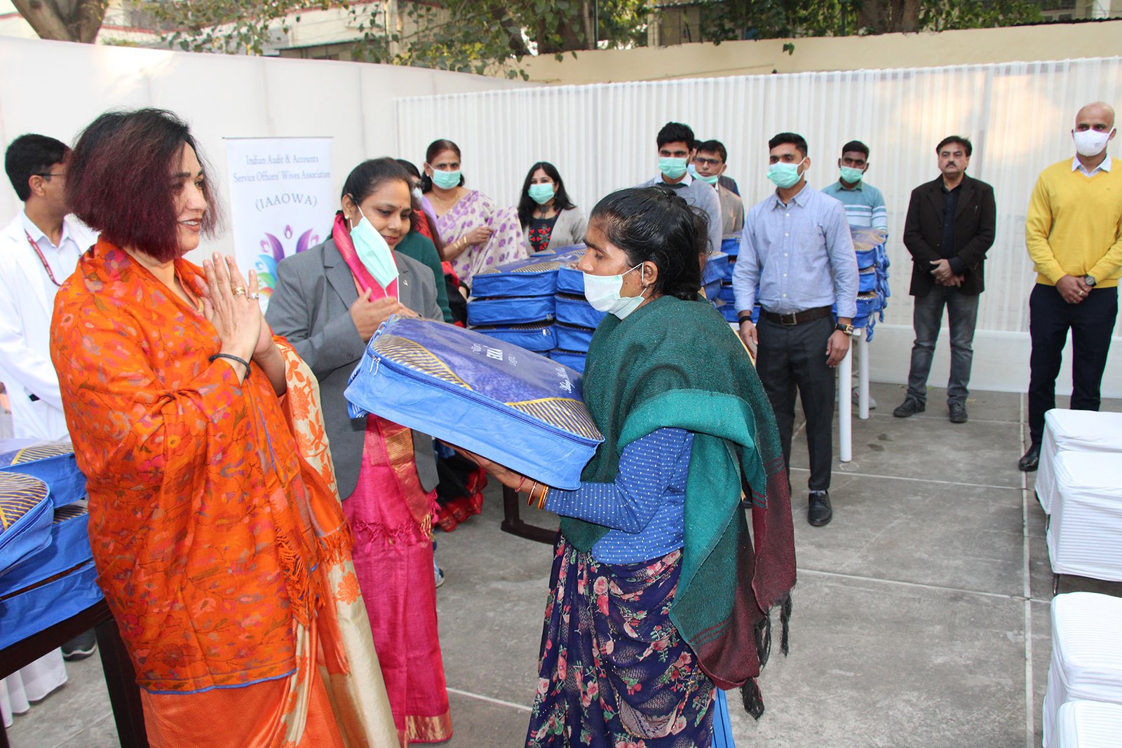 Blanket distribution at Vishram Sadan at AIIMS: 25th December 2023 